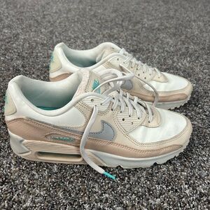 Nike air max women’s size 10